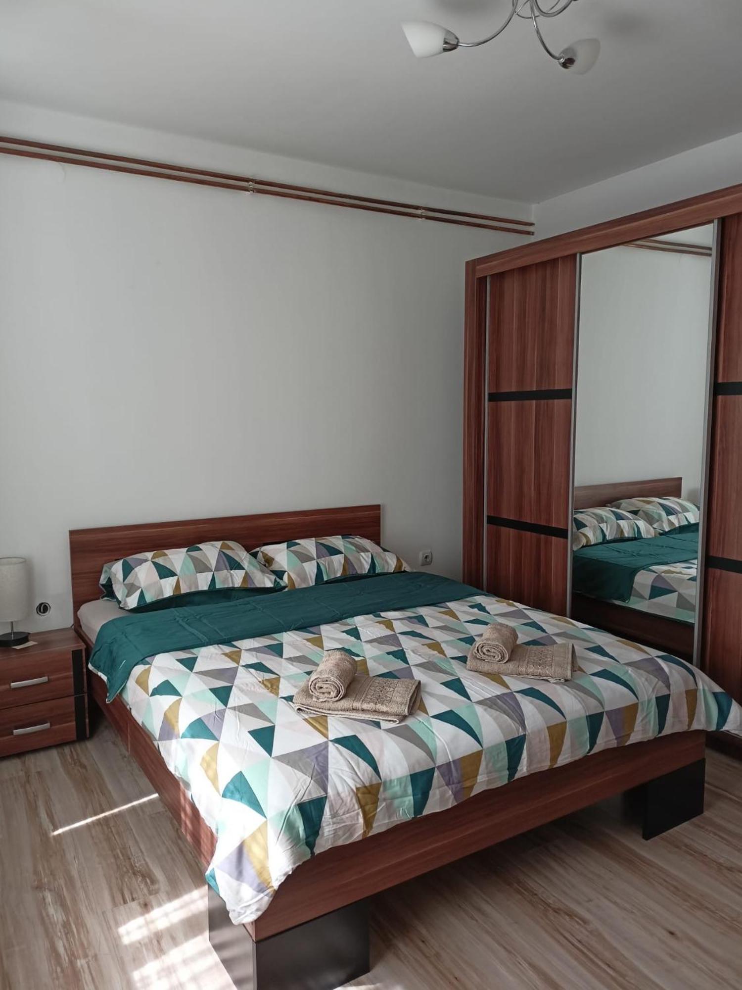 Apartmani Dora Leskovac レスコヴァツ エクステリア 写真