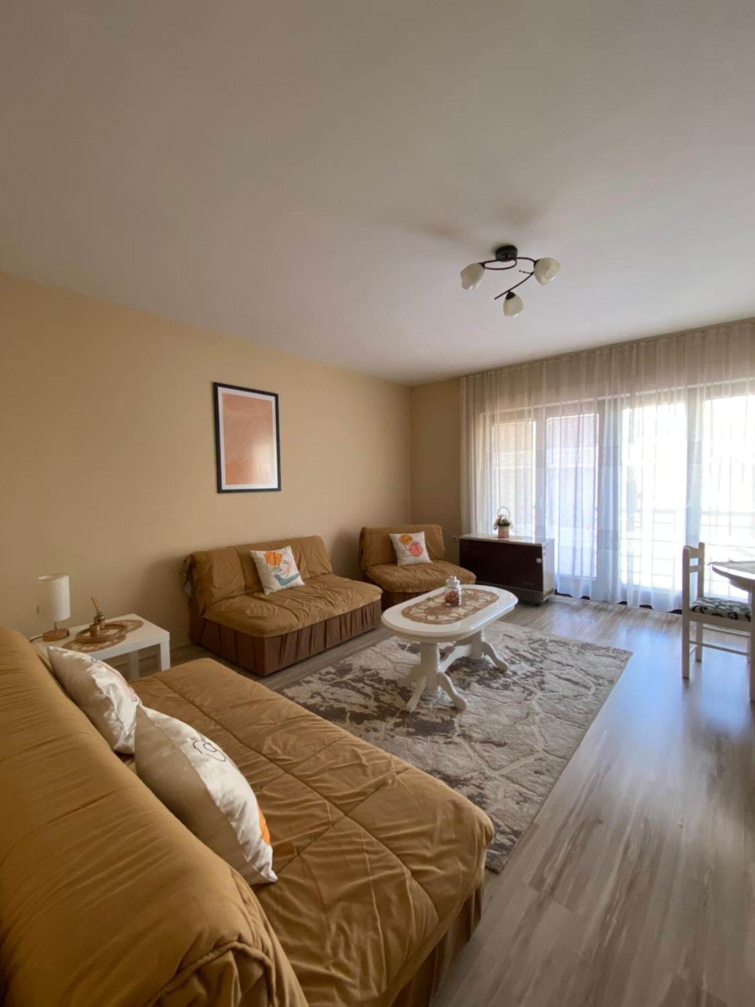 Apartmani Dora Leskovac レスコヴァツ エクステリア 写真