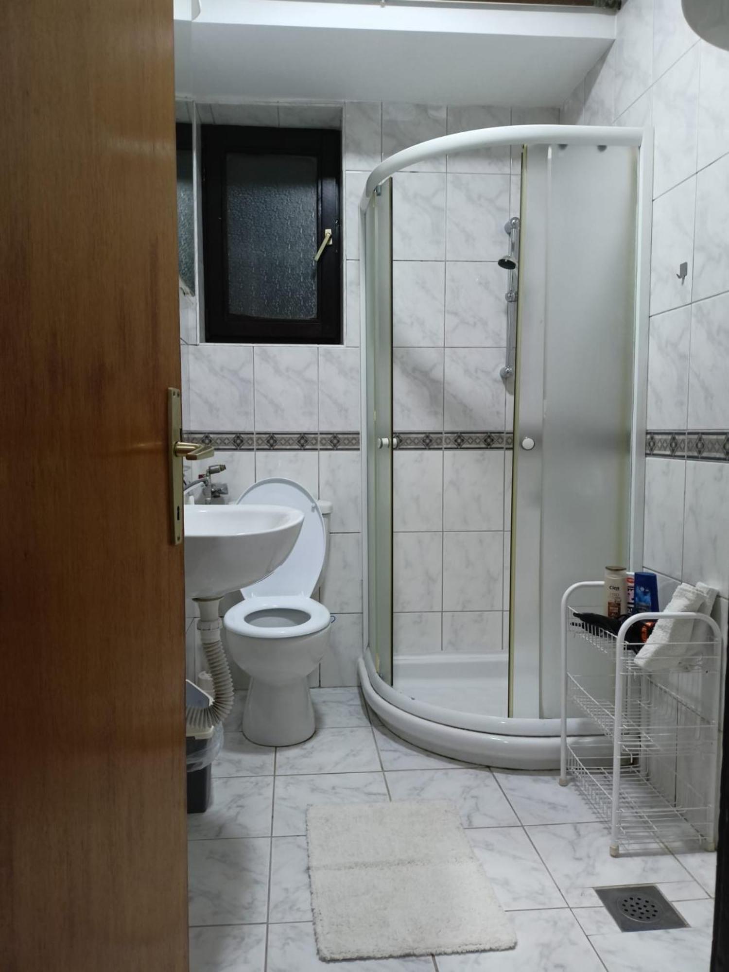 Apartmani Dora Leskovac レスコヴァツ エクステリア 写真